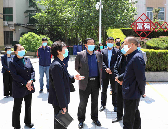 http://www.zzcsjr.edu.cn/__local/3/B8/49/C3AE6BC39D2DD5F470BE8D200BE_83036E16_1D81F.jpg