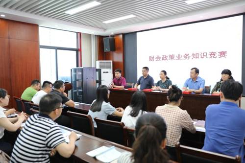 http://www.zzcsjr.edu.cn/__local/4/D5/26/5520086E6F563CAECAAB30DFFED_162E5326_174A8.jpg