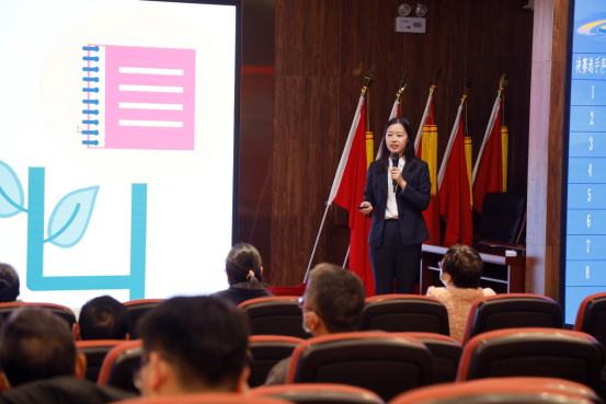 说明: http://www.zzcsjr.edu.cn/__local/7/78/A5/562961F87FDDEEB6CD627BF6553_988AF340_C7B4A.png
