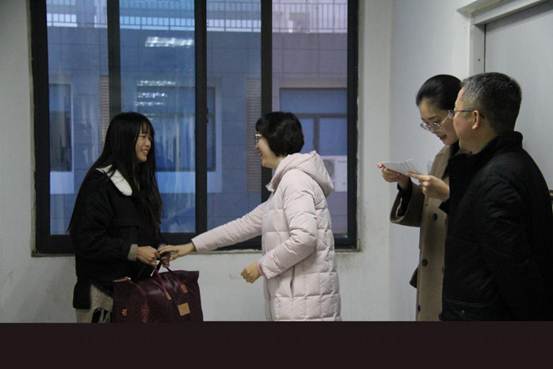 说明: 4f18a4c8a6bb89638c1118b29220f39