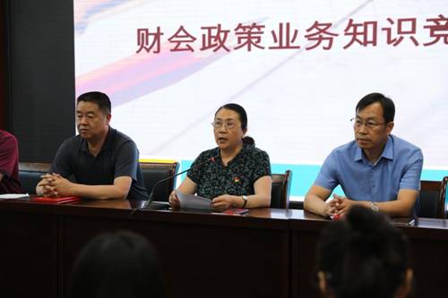 http://www.zzcsjr.edu.cn/__local/1/FC/B1/29B27C5D520BC258DAF15F3A7EC_67BF1BB3_EFCE.jpg